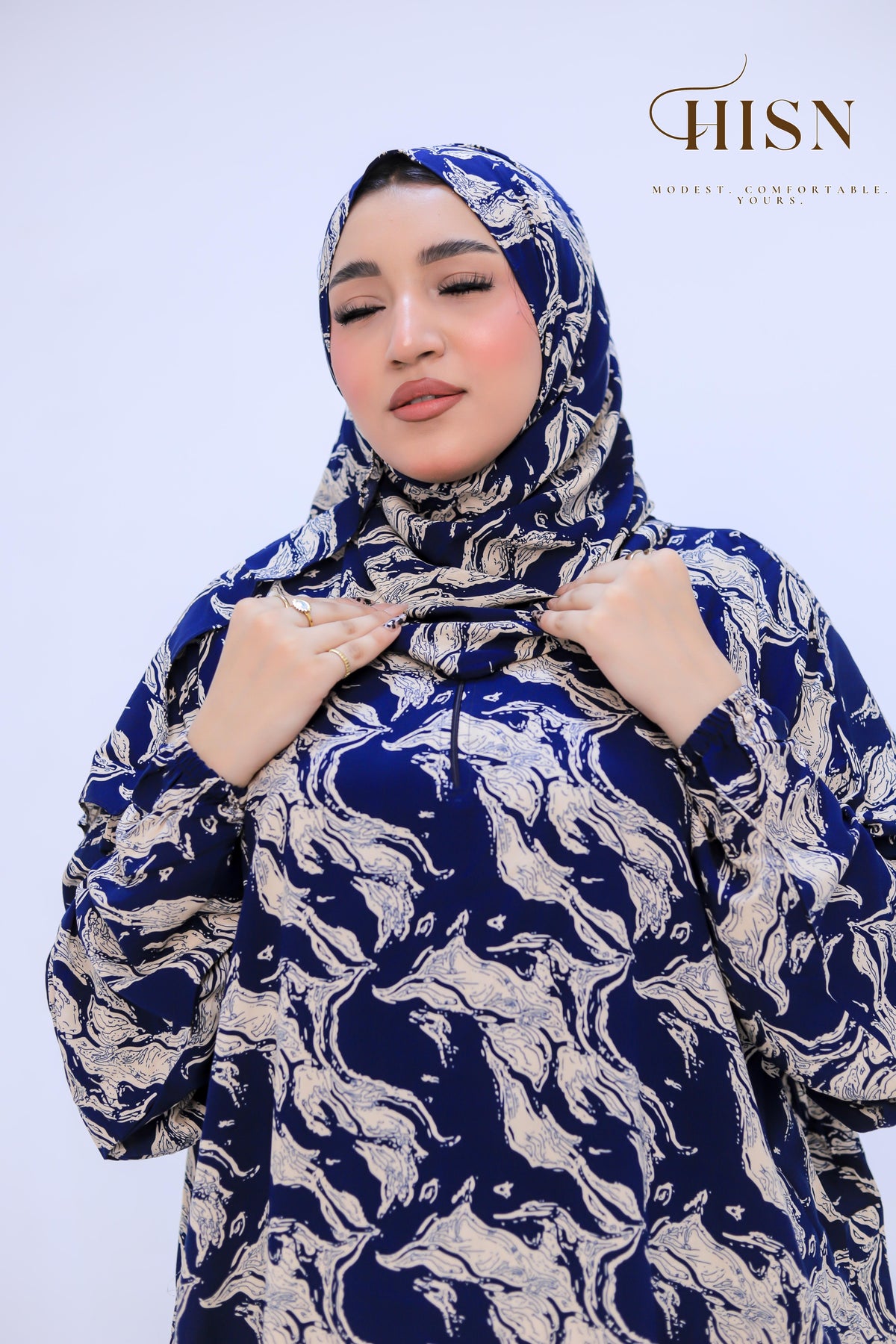 Aura Navy