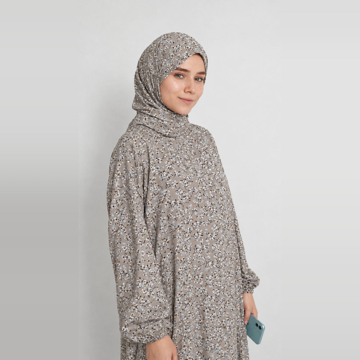 Bella Warm Gray